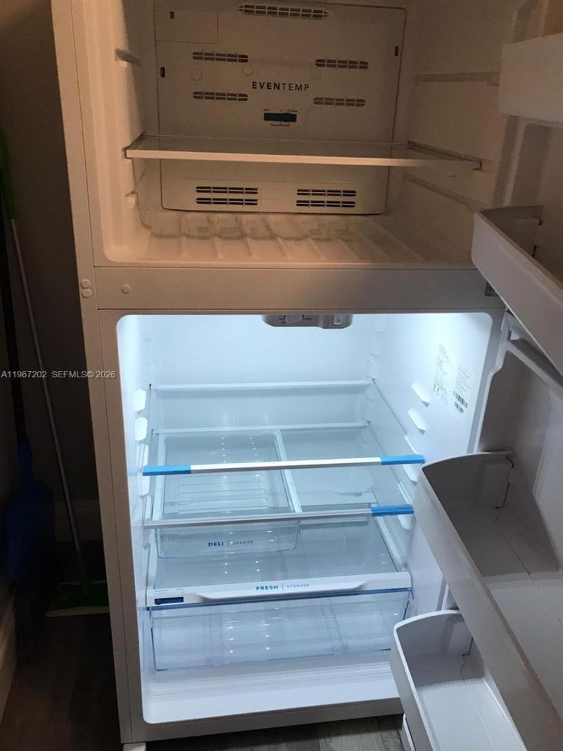 26 Diplomat Pkwy , Unit 2215, Hallandale Beach, FL 33009 Photo