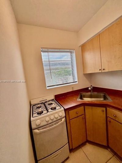 1027 Euclid Ave, Unit 10, Miami Beach, FL 33139 Photo