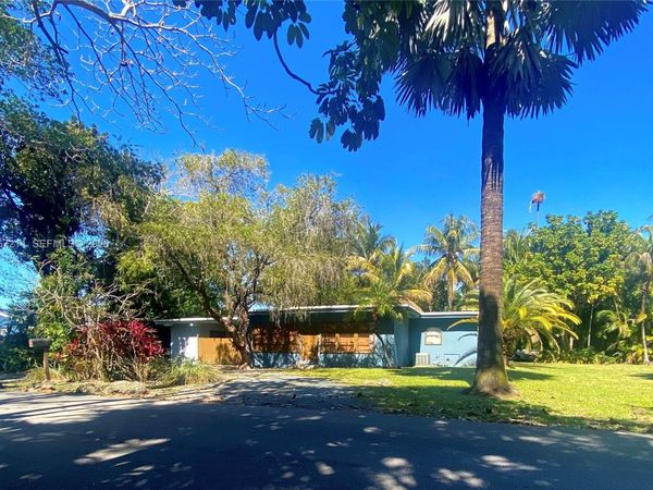 5975 SW 60th St , South Miami, FL 33143