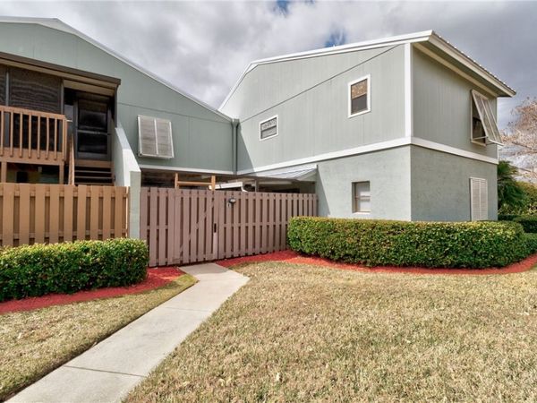 1136 Breezy Way, Unit 3B, Sebastian, FL 32958