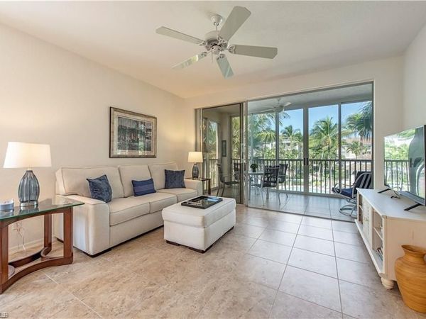 7702 Pebble Creek CIR, Unit 201, NAPLES, FL 34108