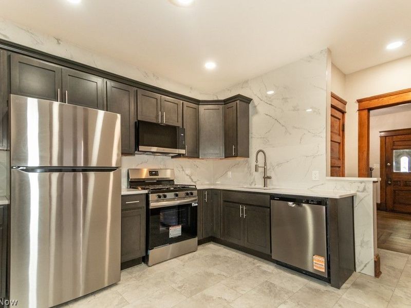 1697 W 69th Street, Cleveland, OH 44102 Photo 19