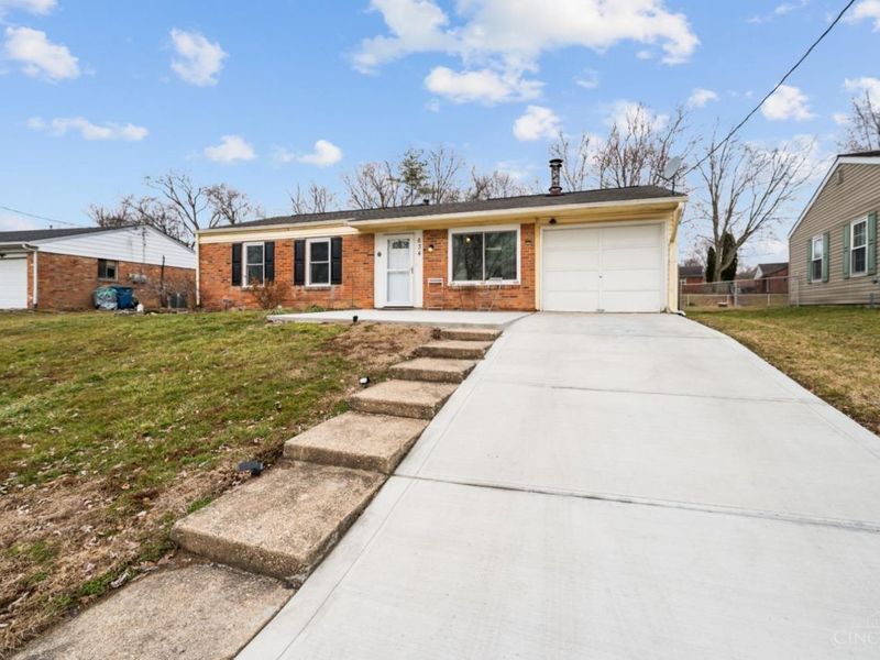 634 Chateau Drive, Union Twp, OH 45244 Photo 6