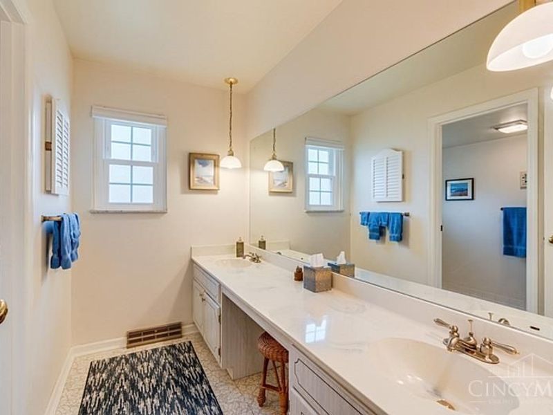 9274 Solon Drive, Cincinnati, OH 45242 Photo 32