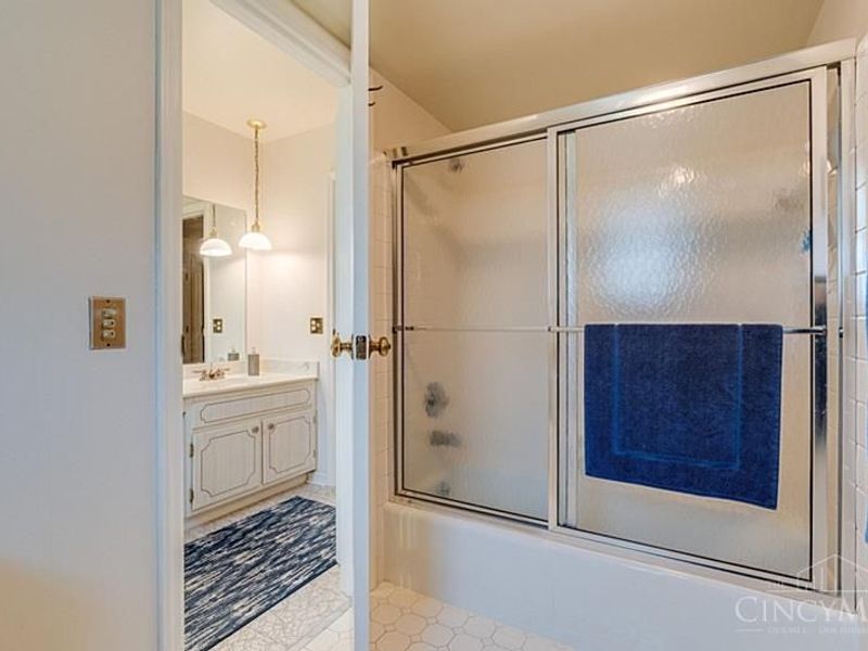 9274 Solon Drive, Cincinnati, OH 45242 Photo 33