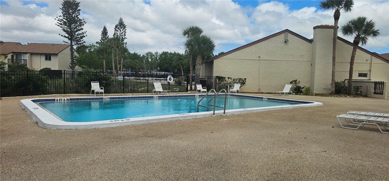 2621 Pine Lake Terrace, Unit D, Sarasota, FL 34237 Photo
