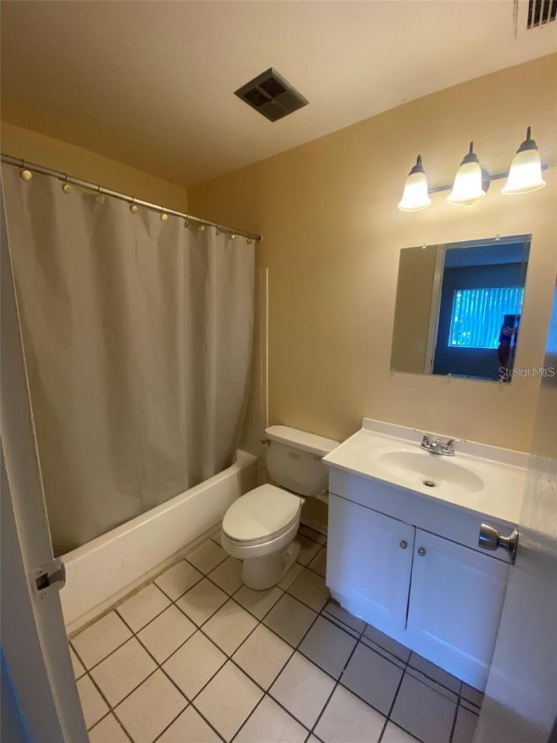 2621 Pine Lake Terrace, Unit D, Sarasota, FL 34237 Photo
