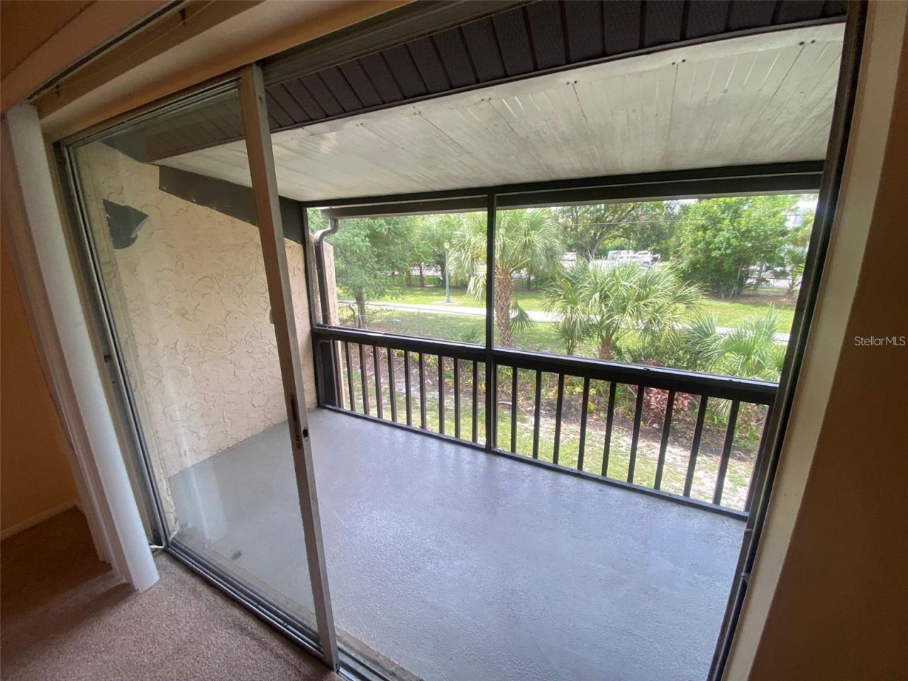 2621 Pine Lake Terrace, Unit D, Sarasota, FL 34237 Photo