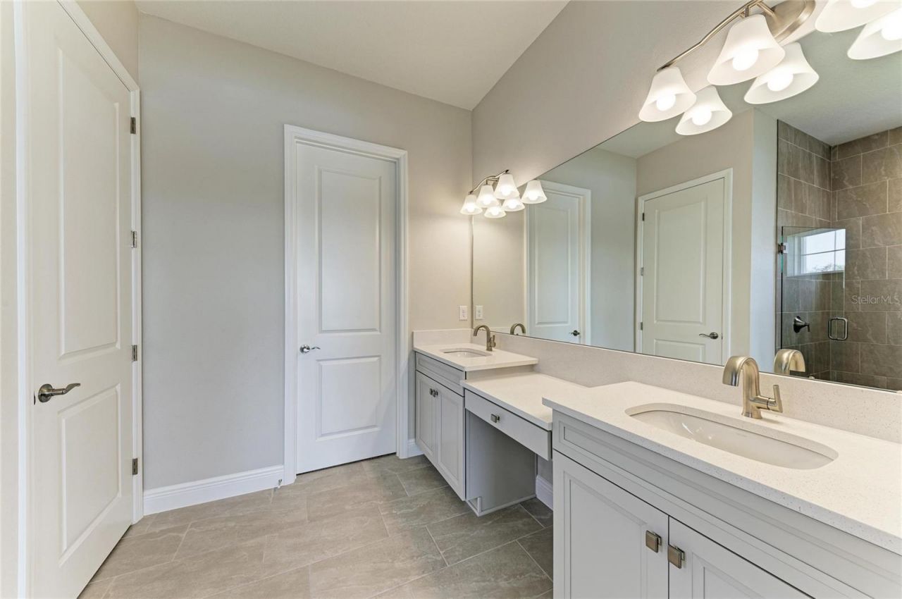 10307 Ashaway Drive, Parrish, FL 34219 Photo