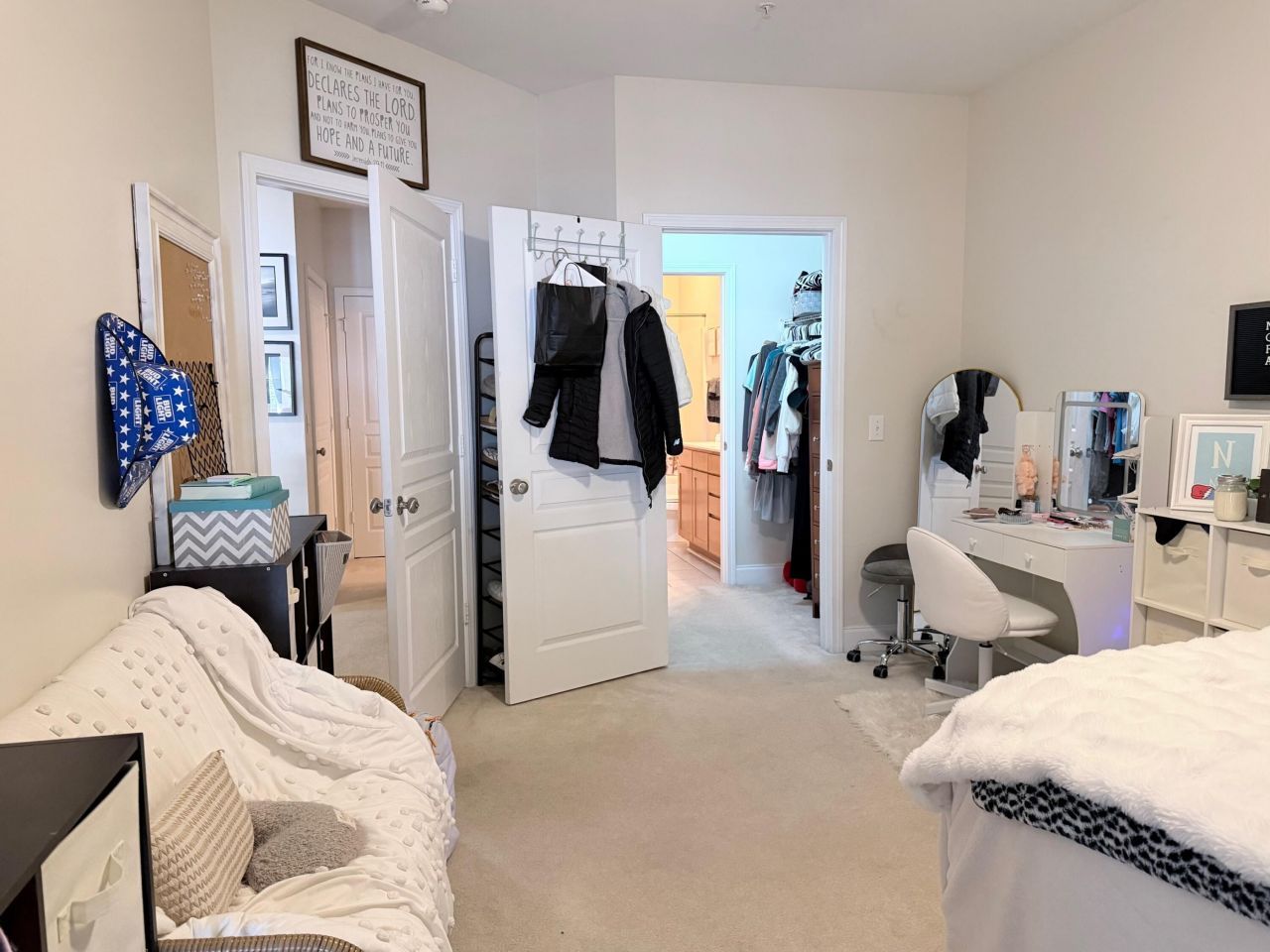 1709 Basildon Road Photo 21