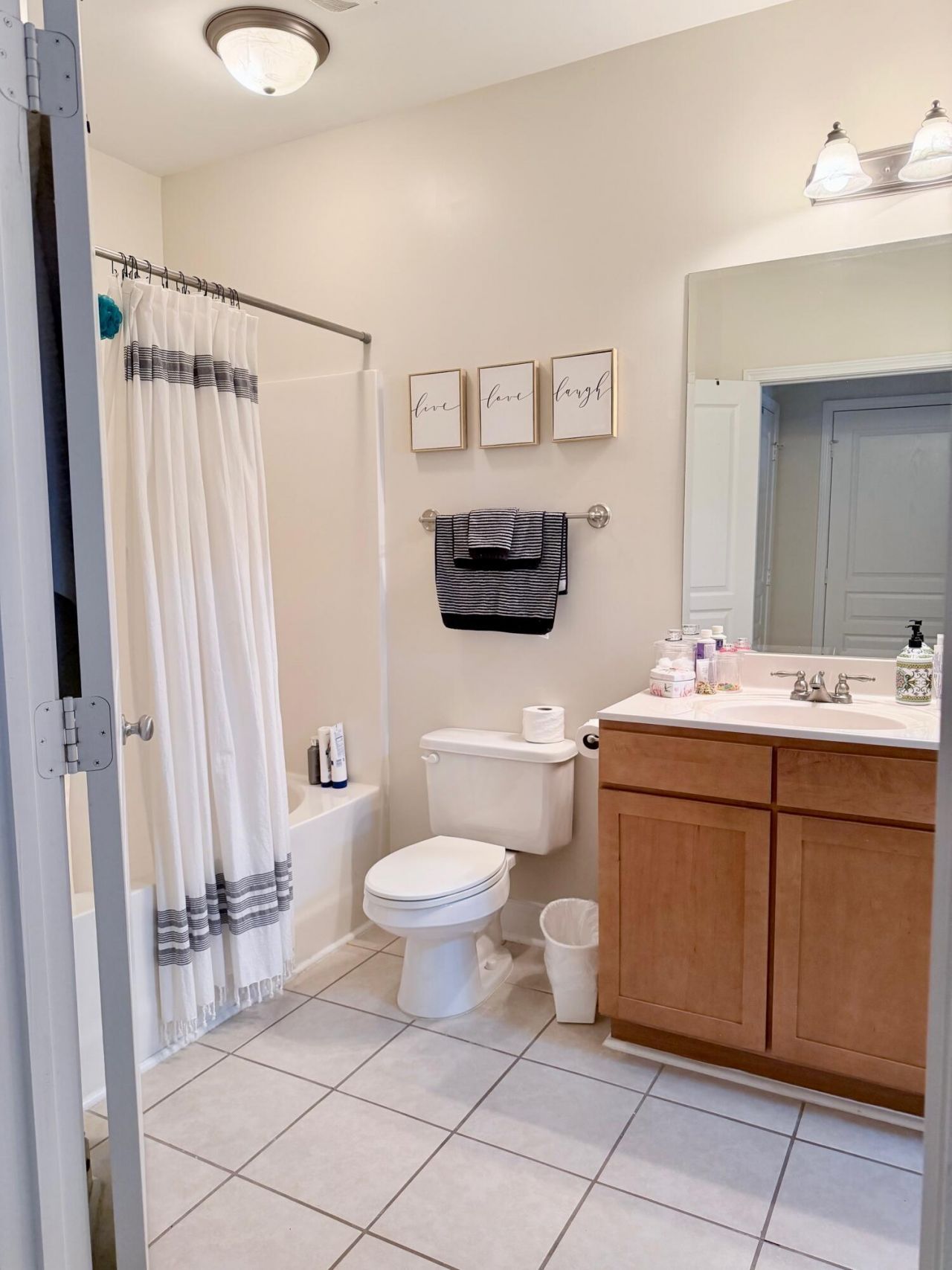 1709 Basildon Road Photo 22