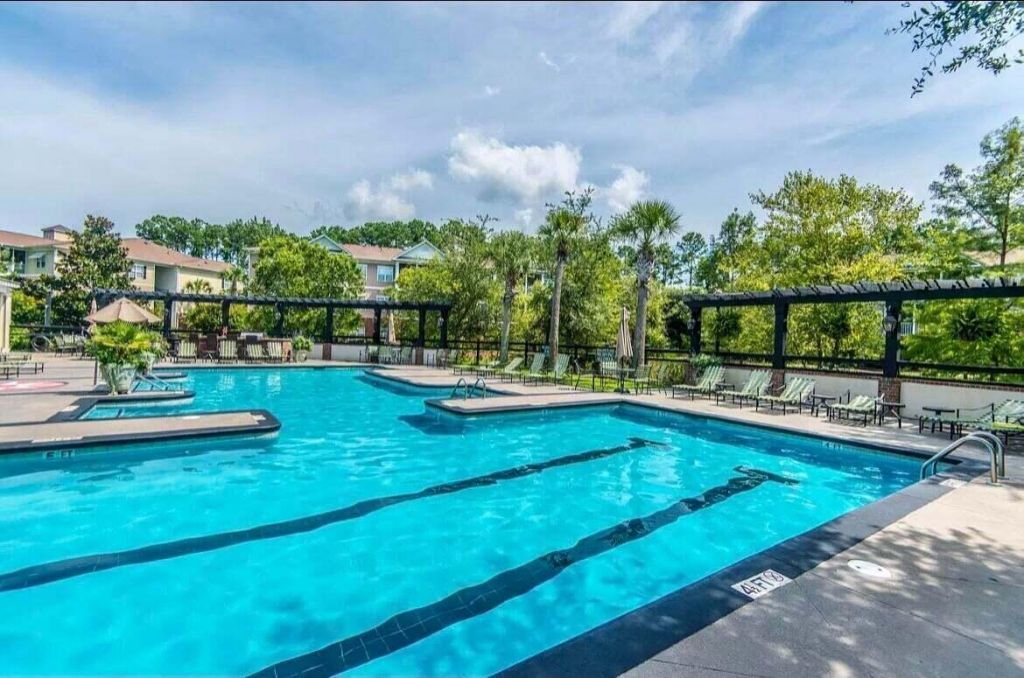 1709 Basildon Road Photo 27