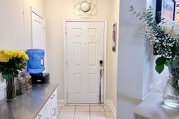 1709 Basildon Road photo 4