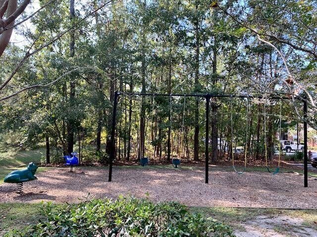 1709 Basildon Road Photo 30