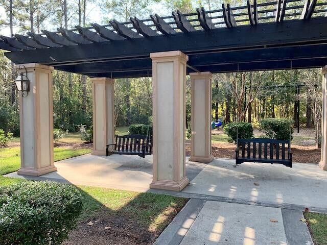 1709 Basildon Road Photo 32