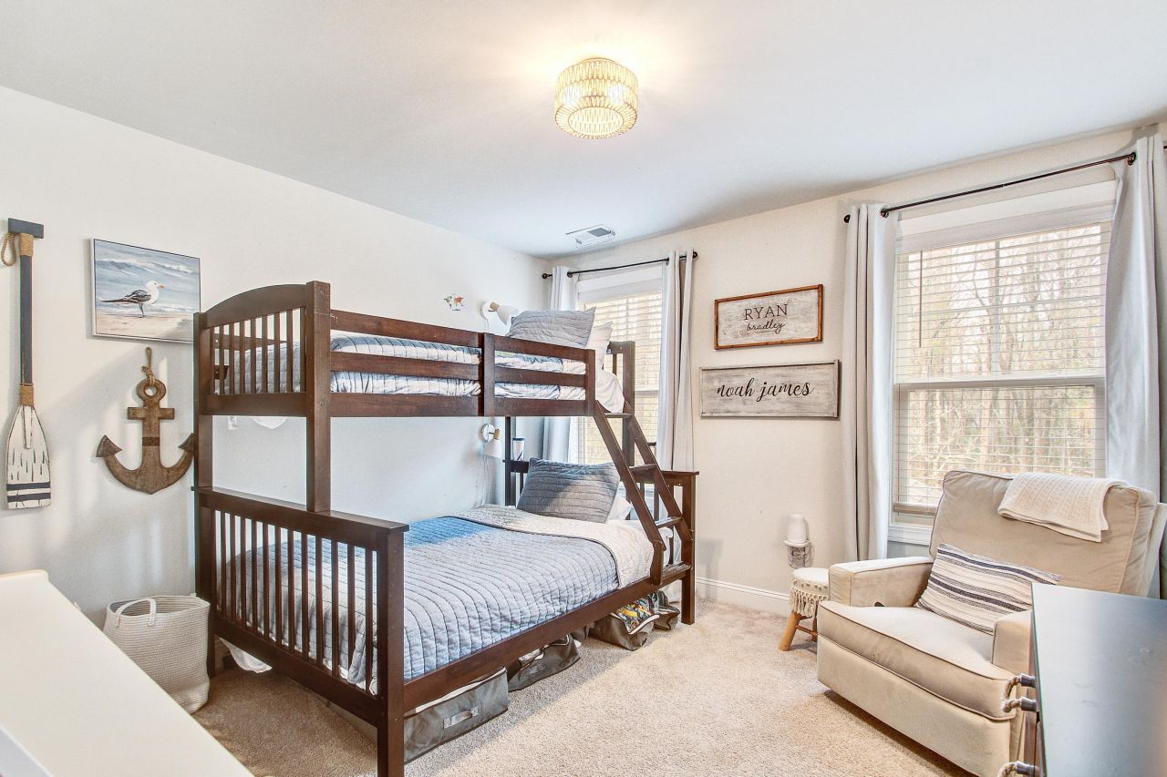 2056 Syreford Court Photo 22