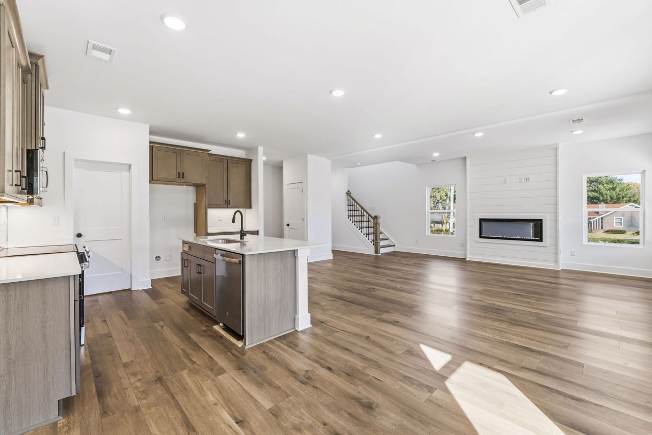 914 Watercourse Court, Nashville, TN 37214 Main Photo