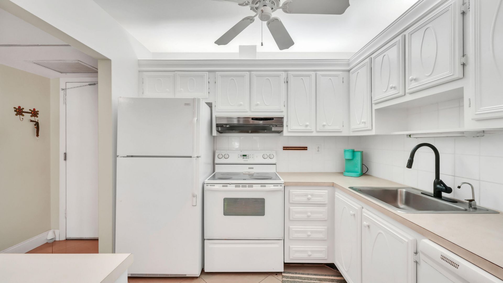 5640 SW 3rd Place, Unit 216, Margate, FL 33068 Photo