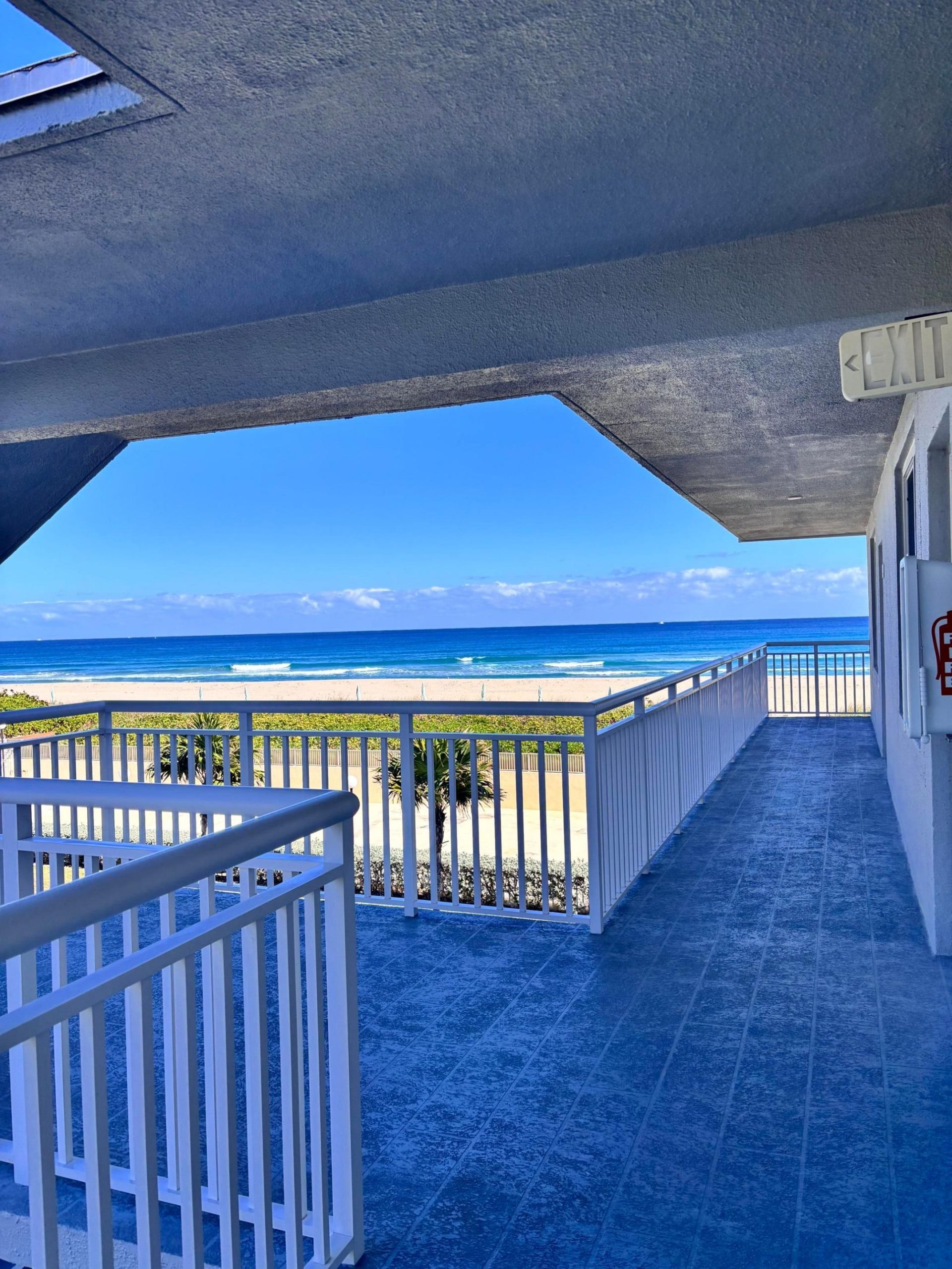 2565 S Ocean Boulevard, Unit 2220, Palm Beach, FL 33480 Photo