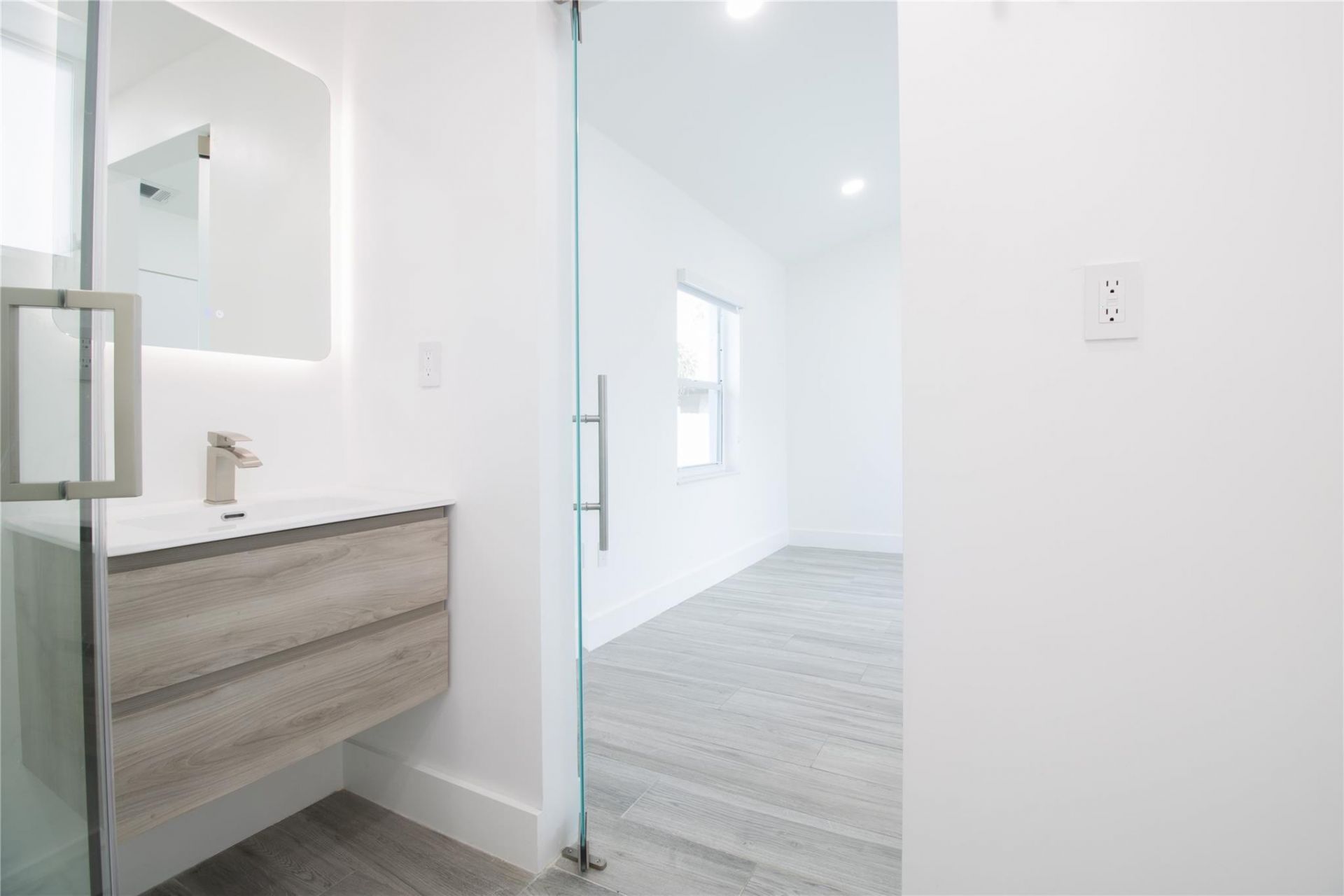 245 SW 20th Street, Fort Lauderdale, FL 33315 Photo