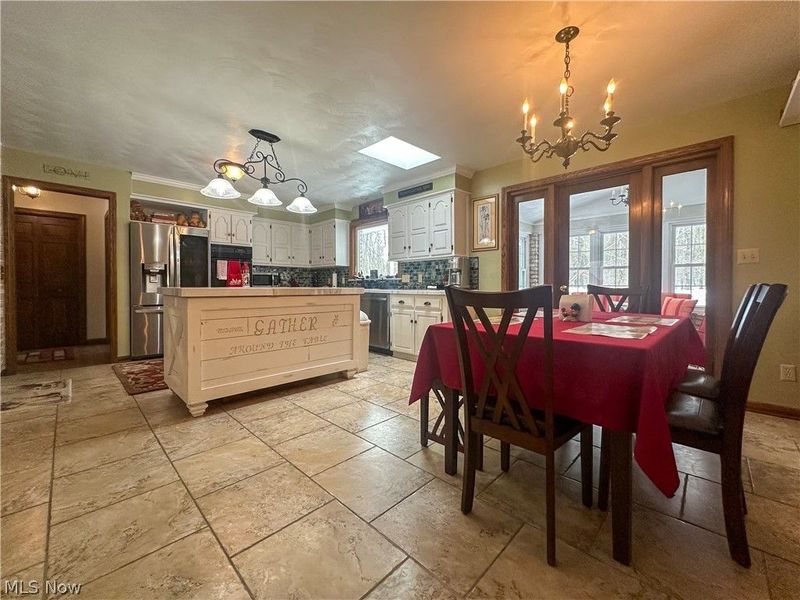 5516 Benton Lane, Brookfield, OH 44403 Photo 12