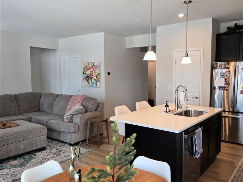 15229 Timber Ridge Drive, Middlefield, OH 44062 Photo 9