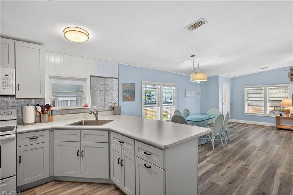 16225 Asheboro Ct, Fort Myers, FL 33908 Photo