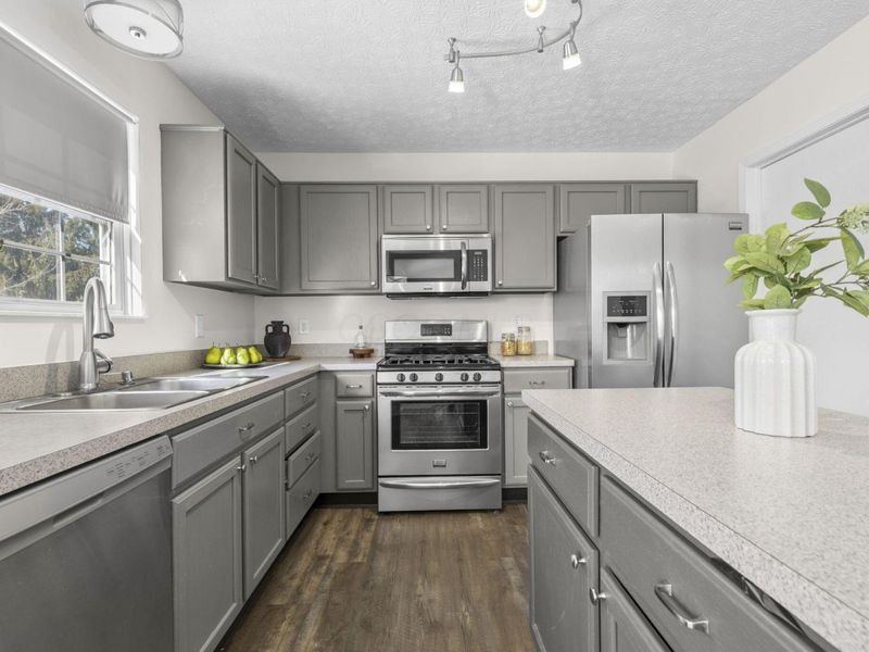 9207 Misty Dawn Drive, Columbus, OH 43240 Photo 12