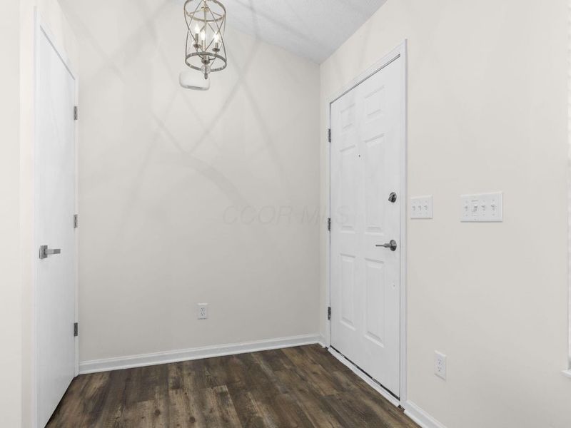 9207 Misty Dawn Drive, Columbus, OH 43240 Photo 3