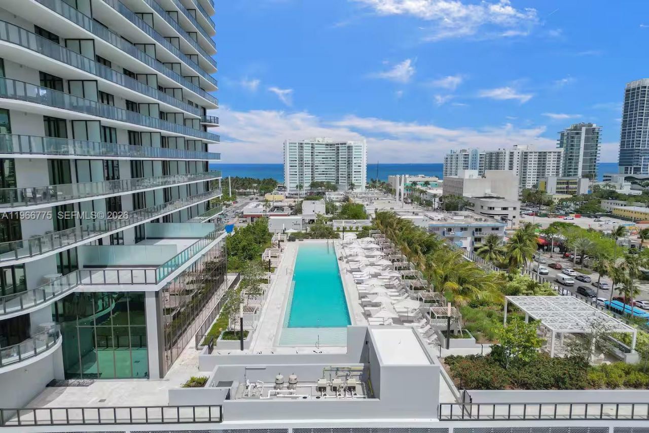 580 72nd St, Unit 705, Miami Beach, FL 33141 Photo