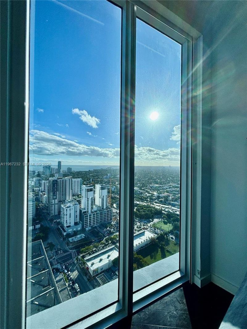 185 SW 7th St, Unit 4410, Miami, FL 33130 Photo