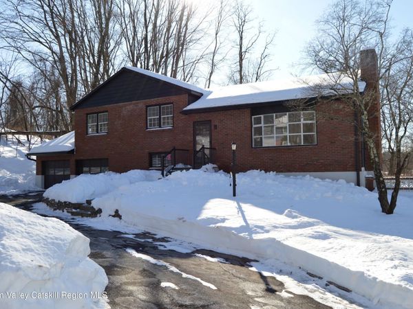 108 Flower Hill, Kingston, NY 12401