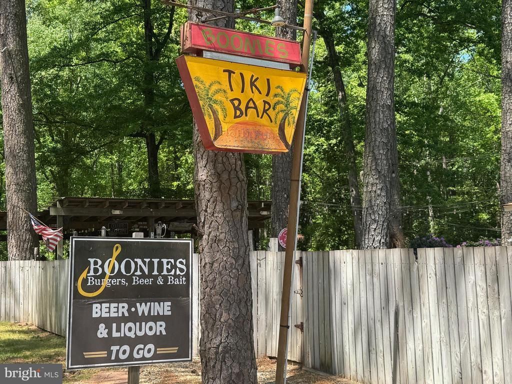 21438 NANTICOKE ROAD, TYASKIN, MD 21865