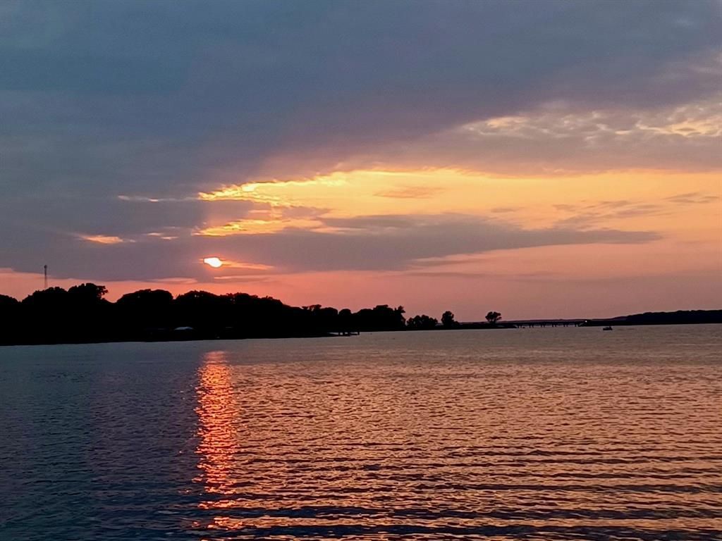 9980 Shoreline Drive, Wills Point, TX 75169 Main Photo