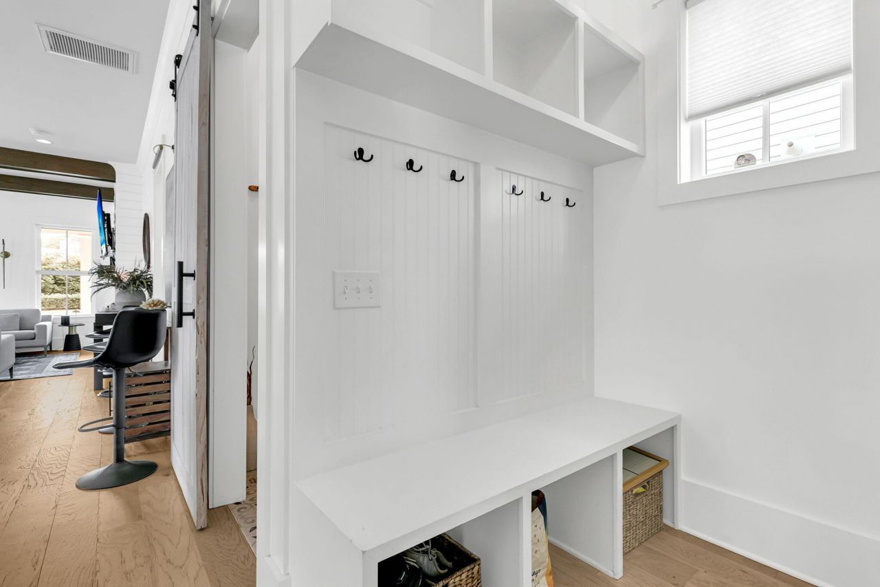 1100 Poplar Tree Drive Photo 17