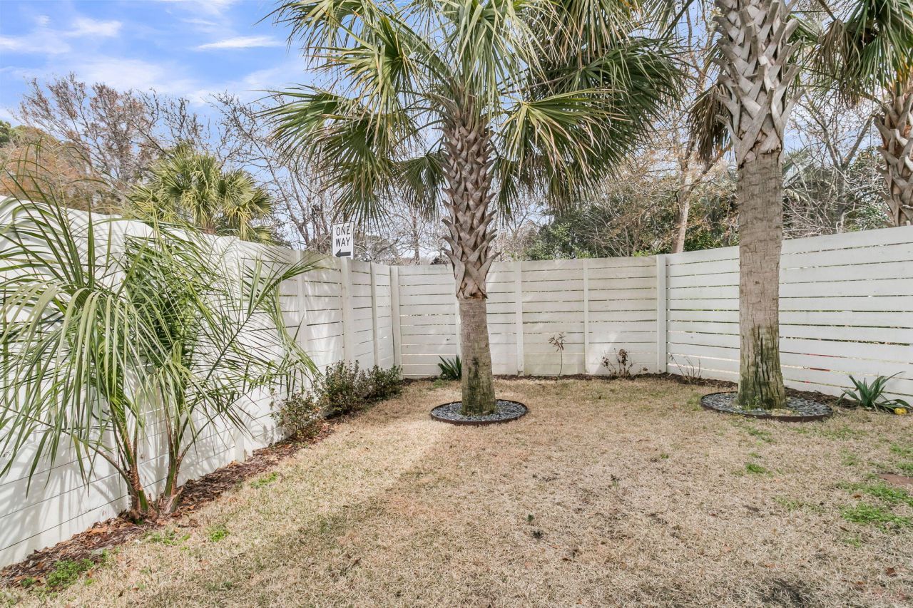 1100 Poplar Tree Drive Photo 46