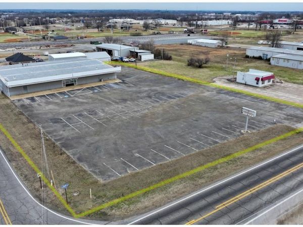 608 E Booth, Searcy, AR 72143