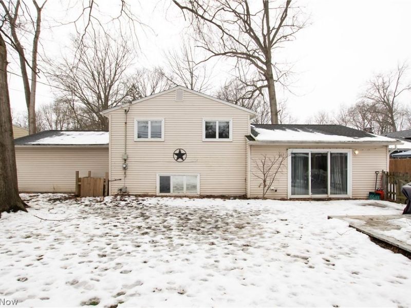 9559 Driftwood Drive, Olmsted Falls, OH 44138 Photo 28