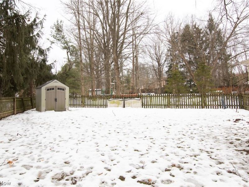 9559 Driftwood Drive, Olmsted Falls, OH 44138 Photo 30