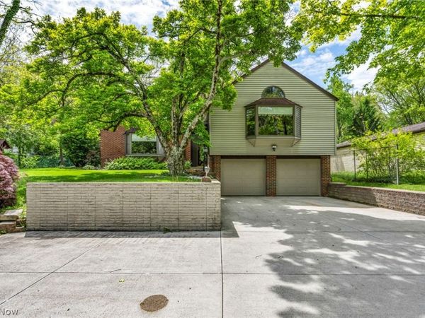11259 Robson Road, Grafton, OH 44044