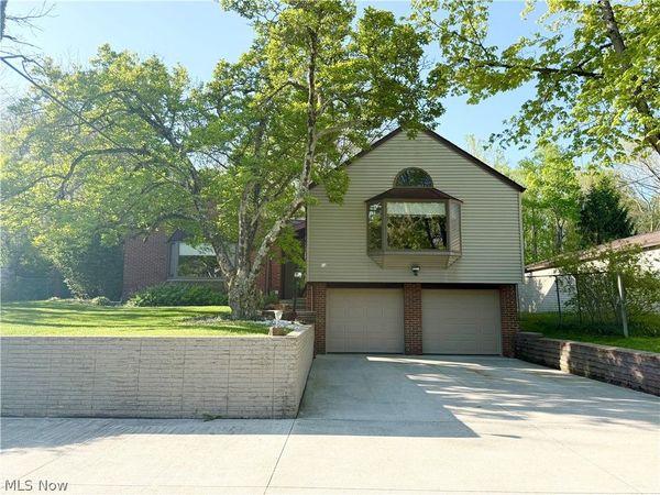 11259 Robson Road, Grafton, OH 44044