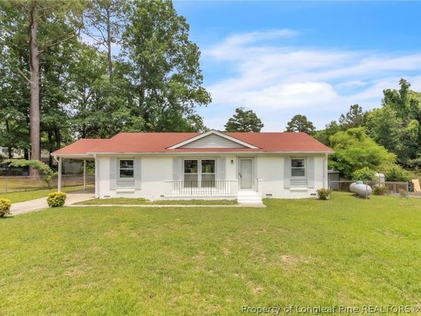 5490 Ivyridge Court, Fayetteville, NC 28314