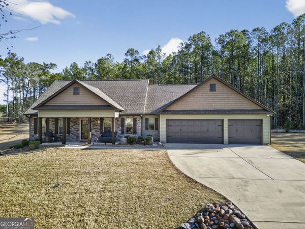 255 Needleleaf Drive, Barnesville, GA 30204