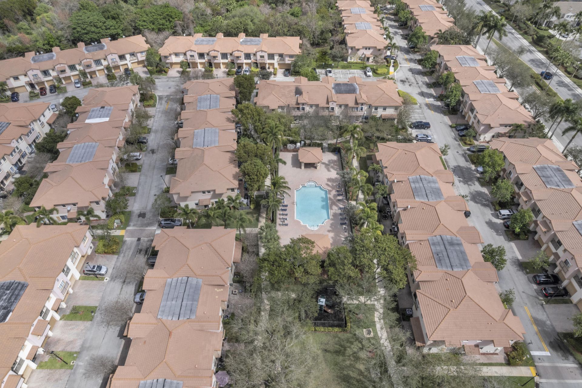 6077 Grand Cypress Circle W, Coconut Creek, FL 33073 Photo