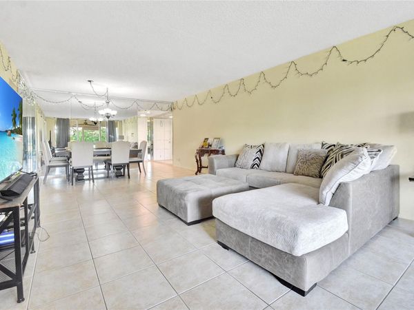 2671 S Course Drive, Unit 105, Pompano Beach, FL 33069