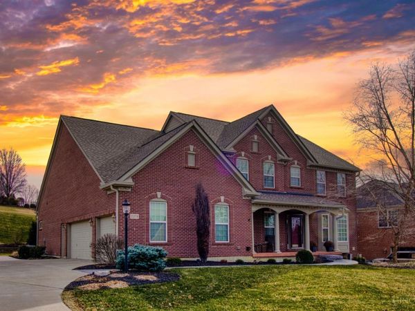 2274 Pointe Place, Cincinnati, OH 45244