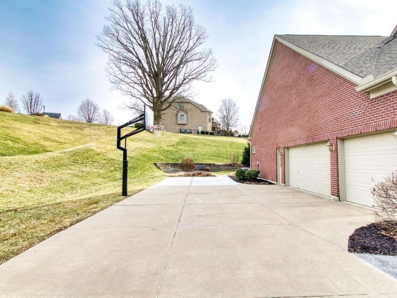 2274 Pointe Place, Cincinnati, OH 45244 Photo 62