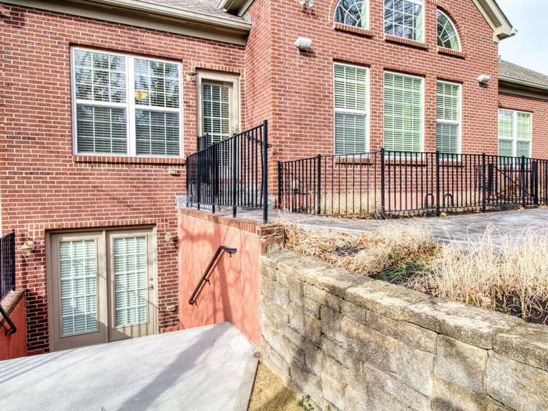 2274 Pointe Place, Cincinnati, OH 45244 Photo 71