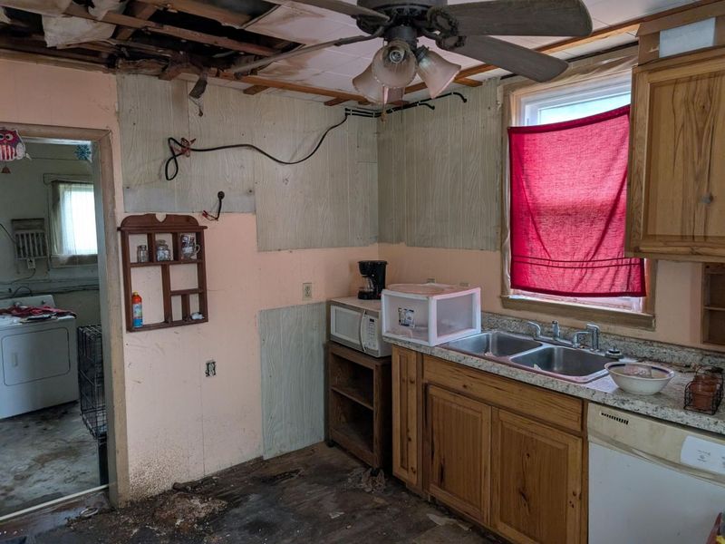 8455 Mckinley Street, Crooksville, OH 43731 Photo 8