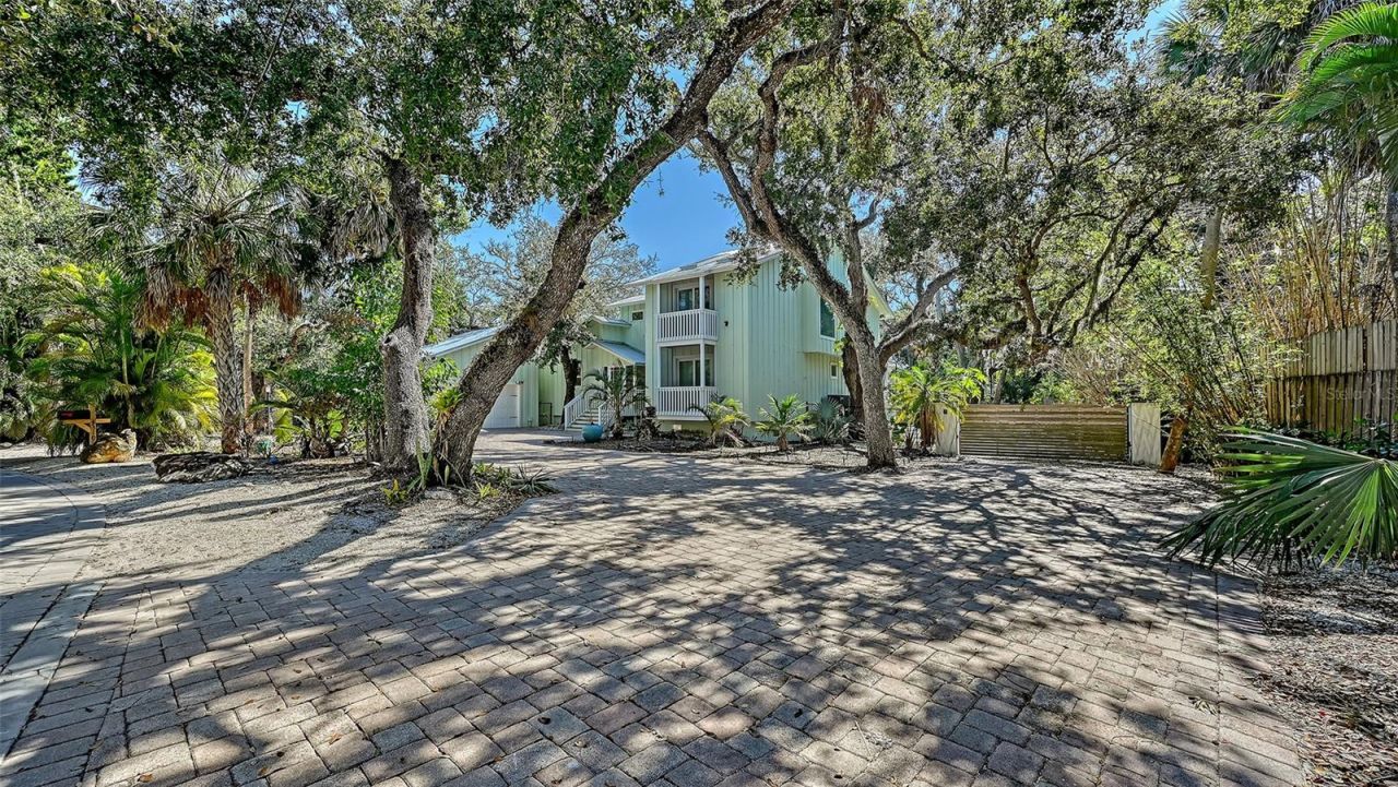 5310 Hidden Harbor Road, Sarasota, FL 34242 Photo
